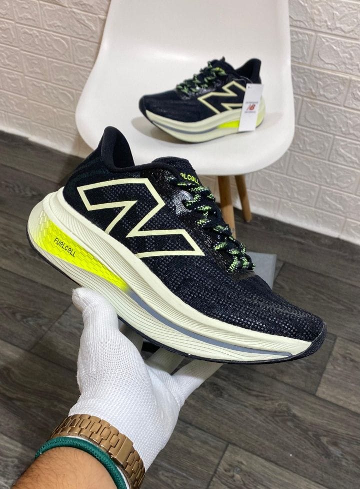 Shoe 53